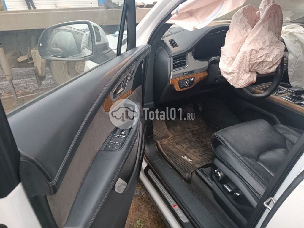 Фото Audi Q7 22