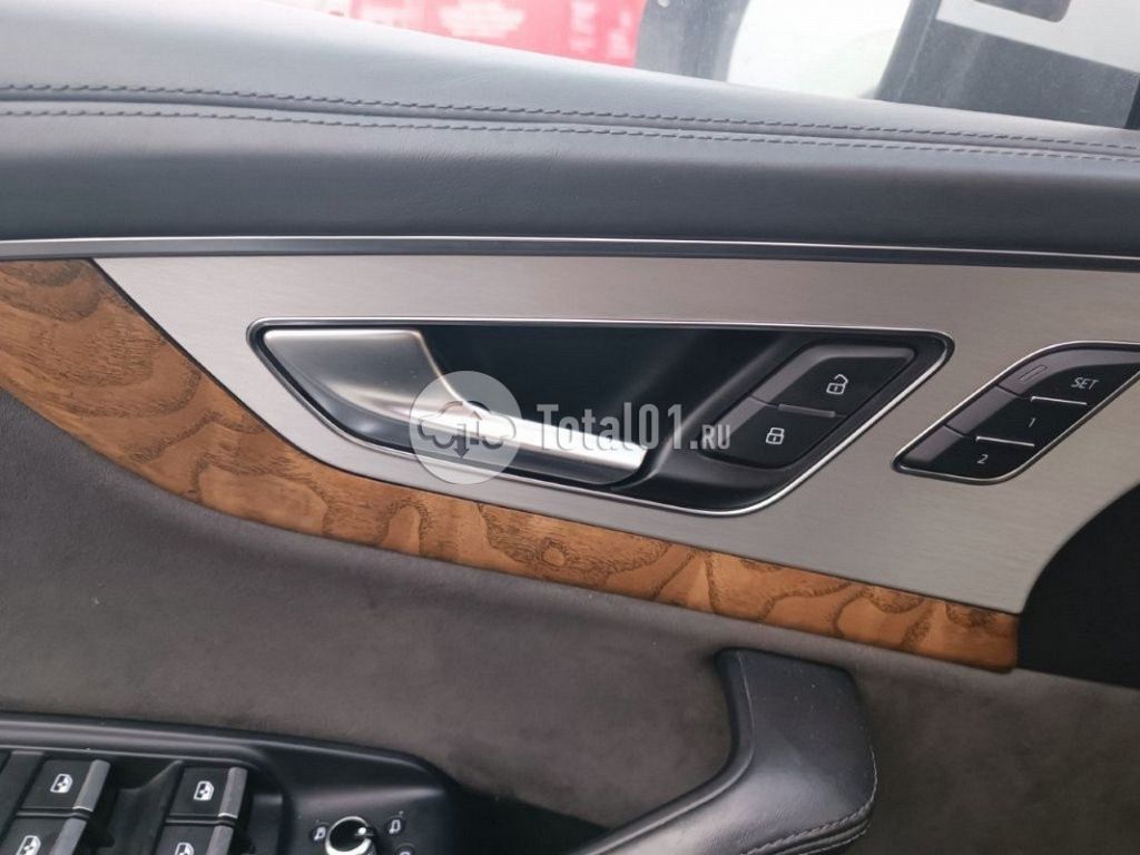 Фото Audi Q7 50