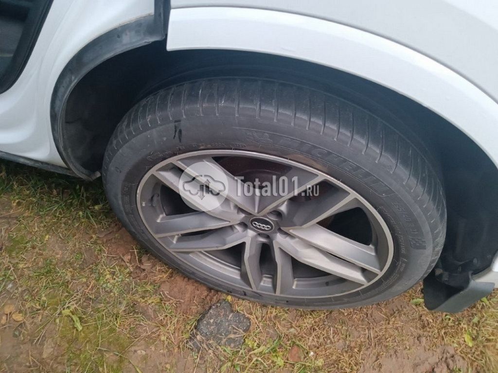 Фото Audi Q7 60