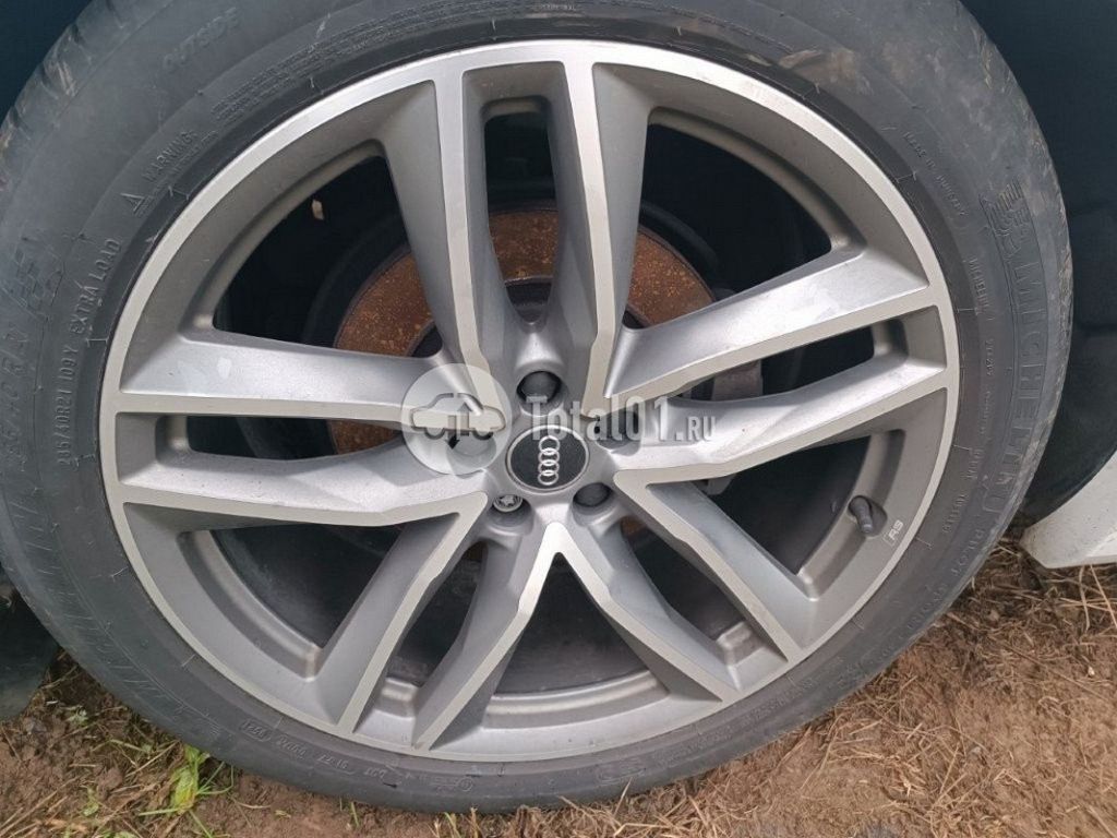 Фото Audi Q7 112