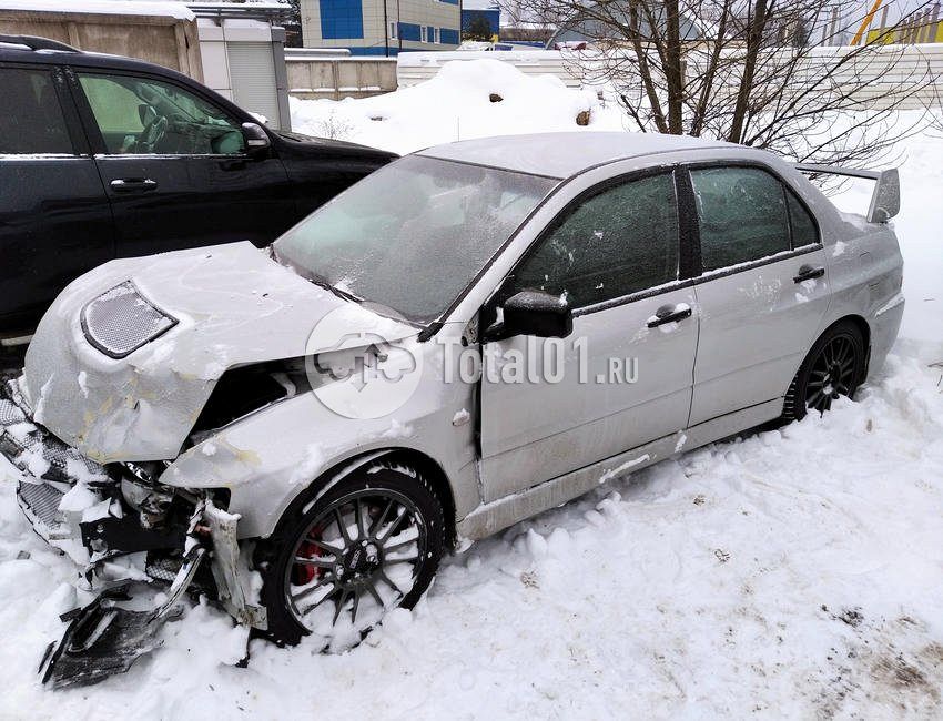 Фото Mitsubishi Lancer Evolution 4