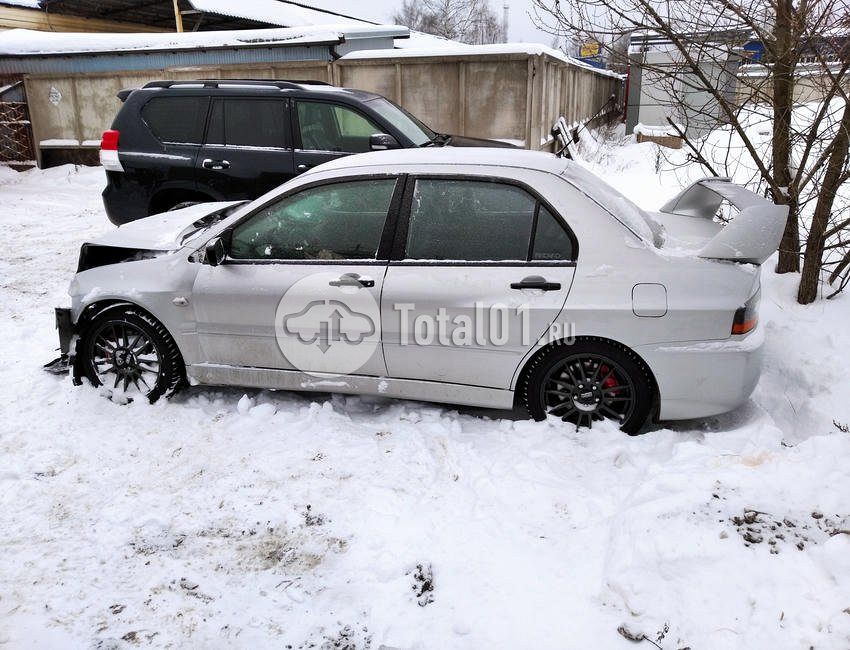 Фото Mitsubishi Lancer Evolution 8