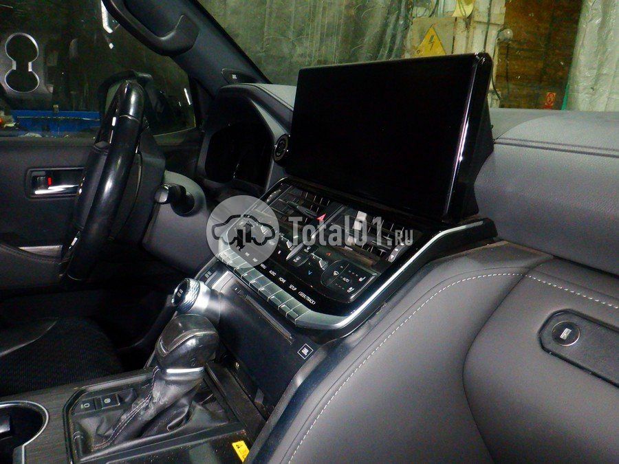 Фото Toyota Land Cruiser 32