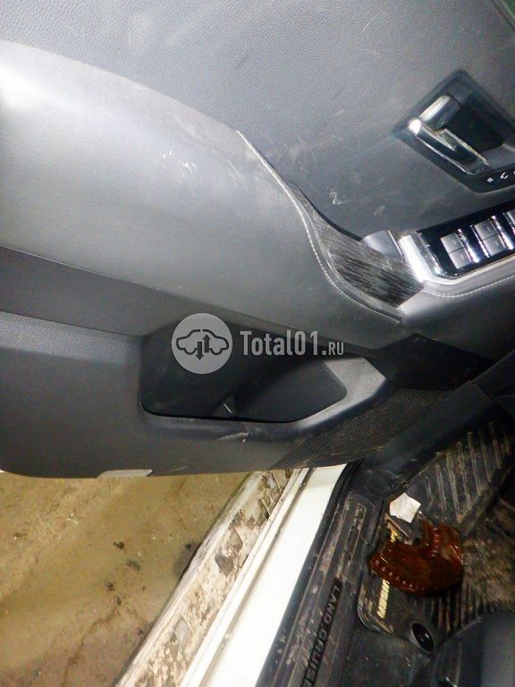 Фото Toyota Land Cruiser 76