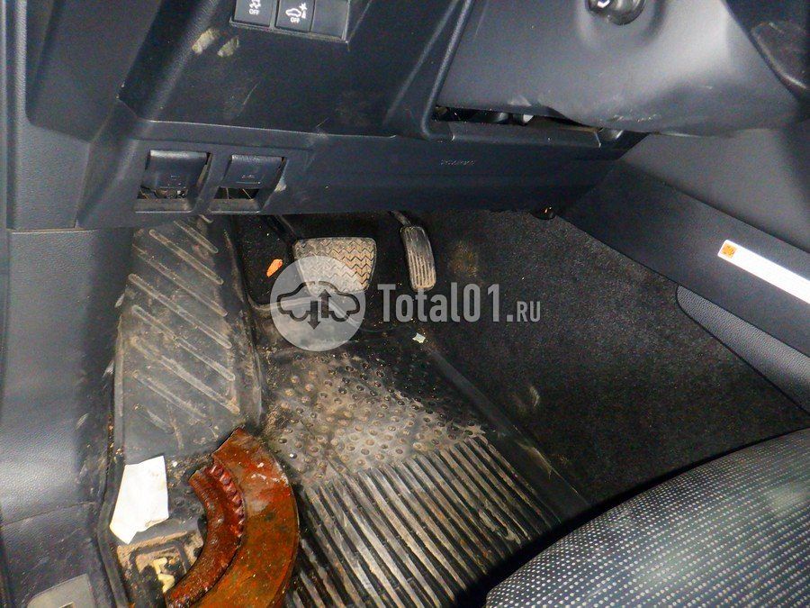 Фото Toyota Land Cruiser 80