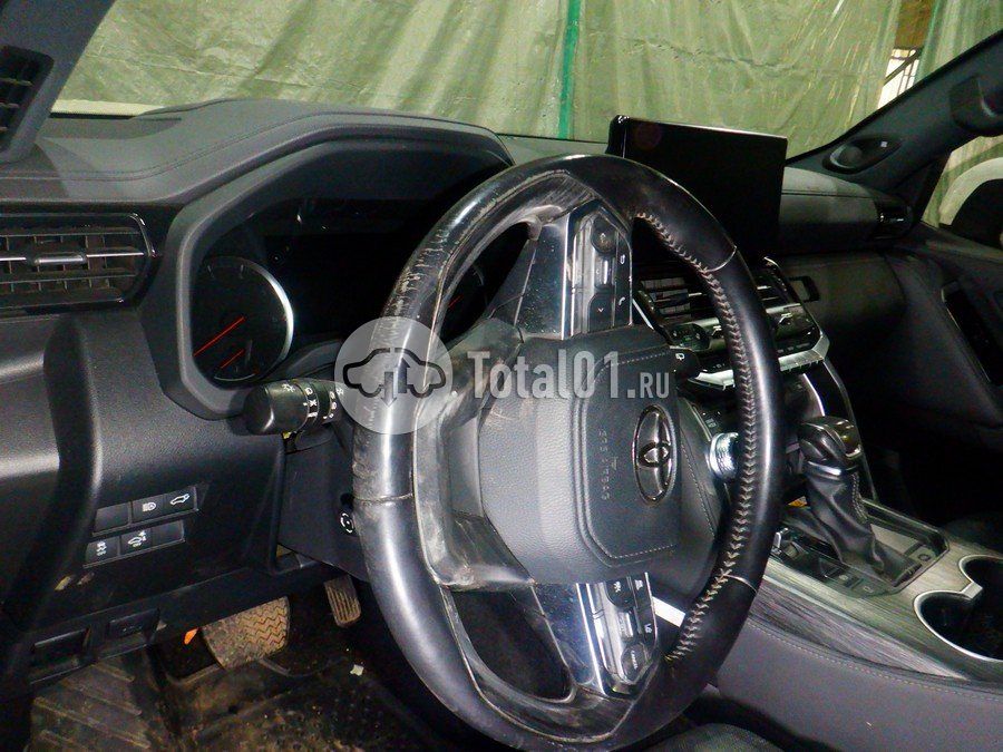 Фото Toyota Land Cruiser 82