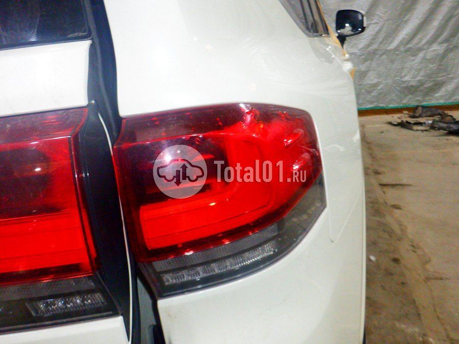 Фото Toyota Land Cruiser 136