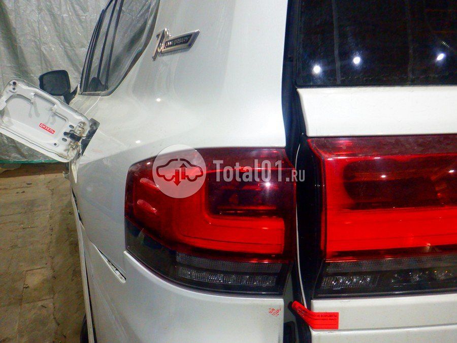 Фото Toyota Land Cruiser 152