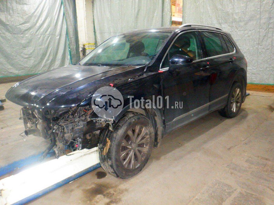 Фото Volkswagen Tiguan 8