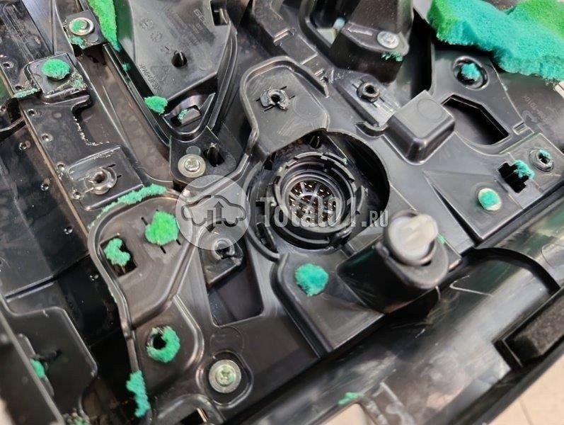 Фото Geely Monjaro 220