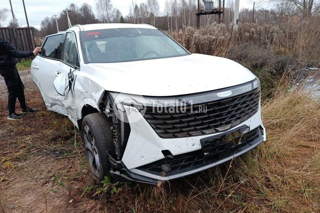 Фото Geely Atlas 6