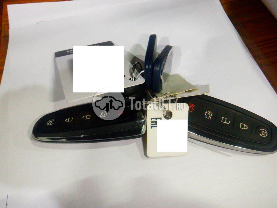 Фото Ford Kuga 370