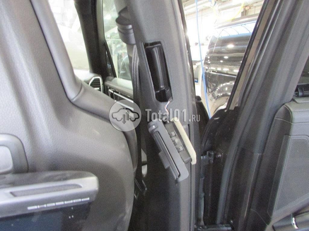 Фото Porsche Cayenne 520