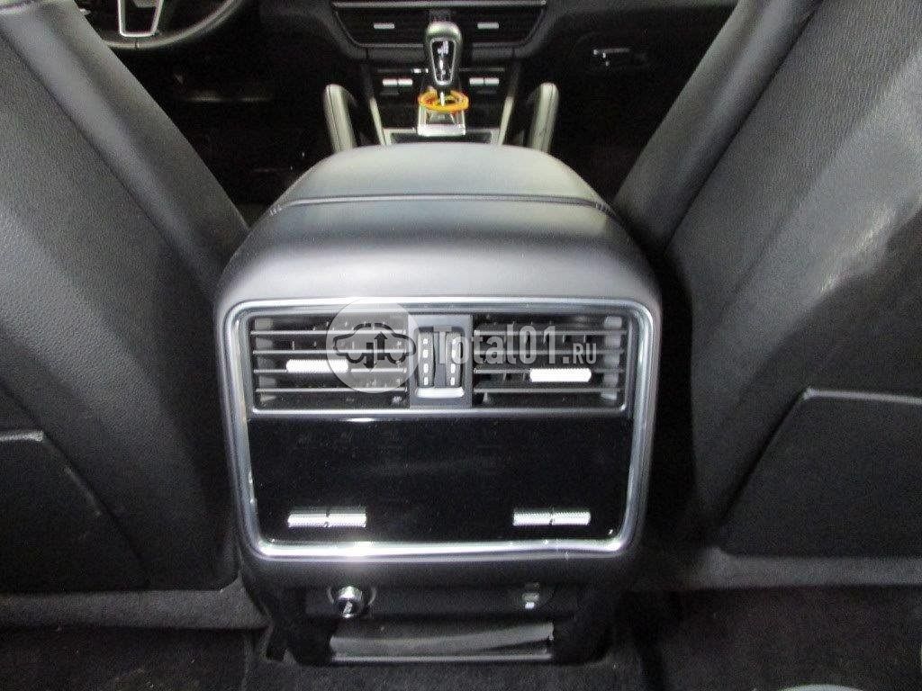 Фото Porsche Cayenne 528