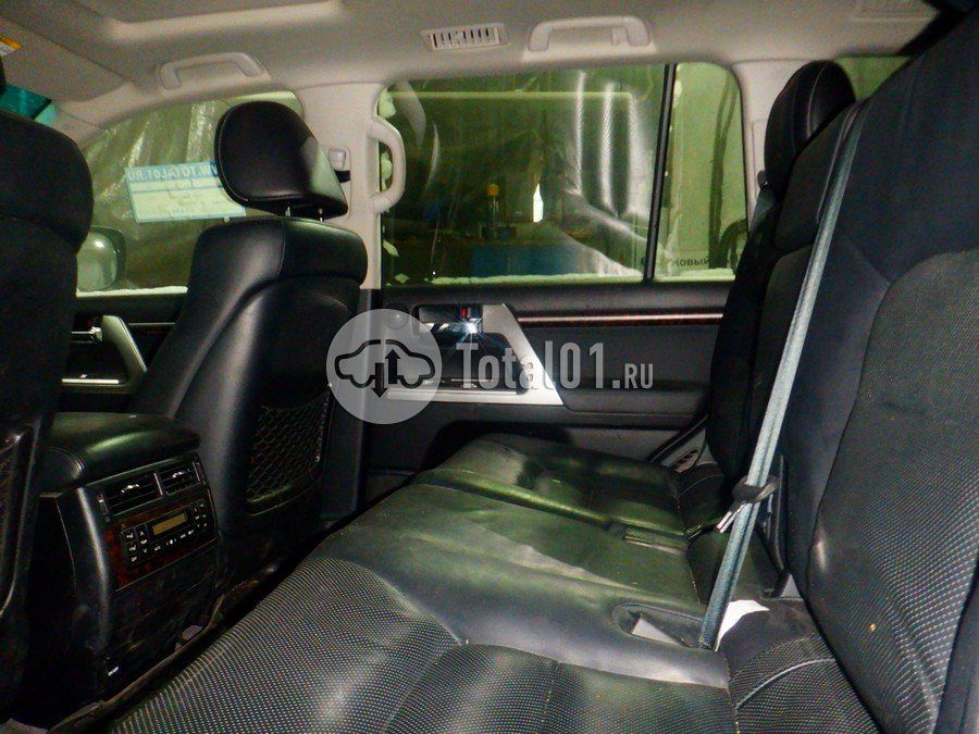 Фото Toyota Land Cruiser 82