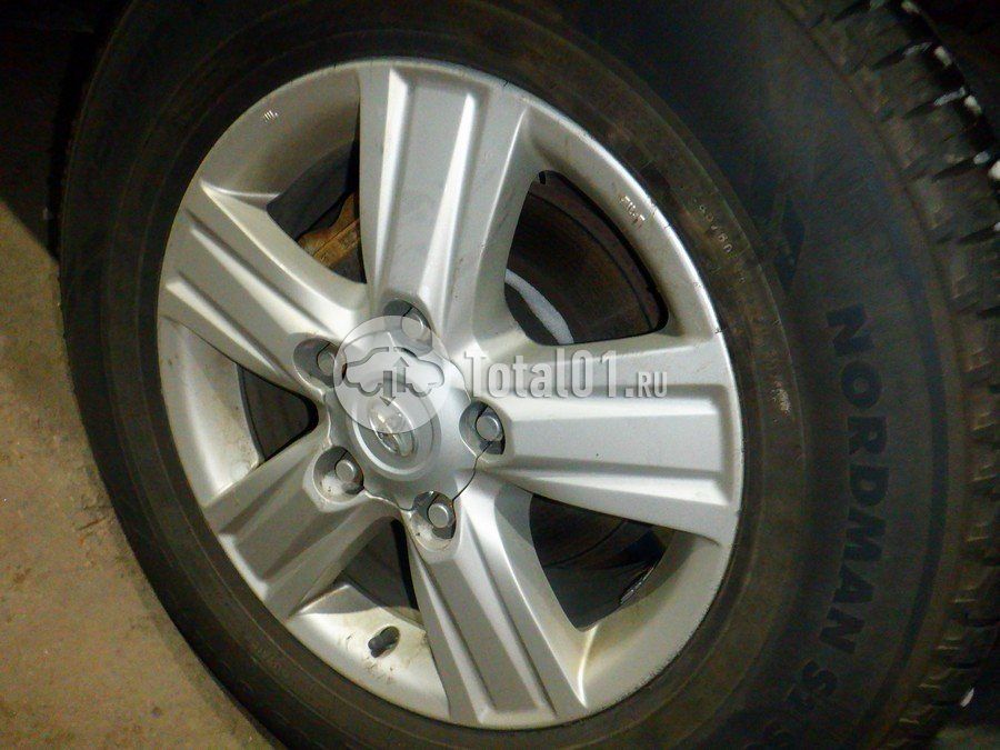 Фото Toyota Land Cruiser 110