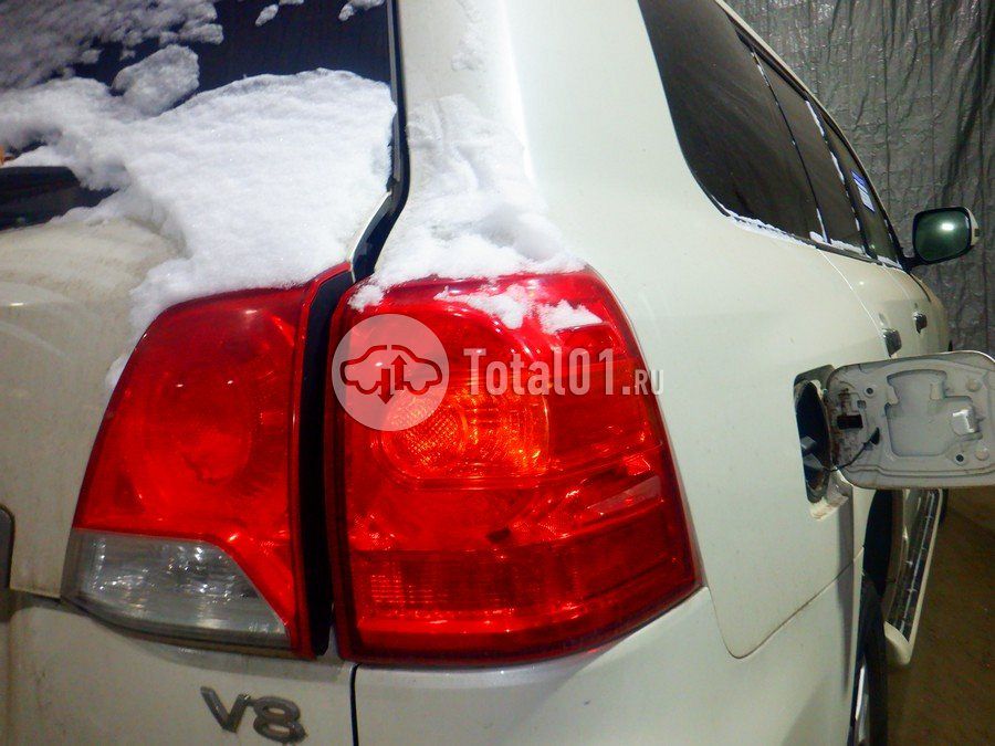 Фото Toyota Land Cruiser 142