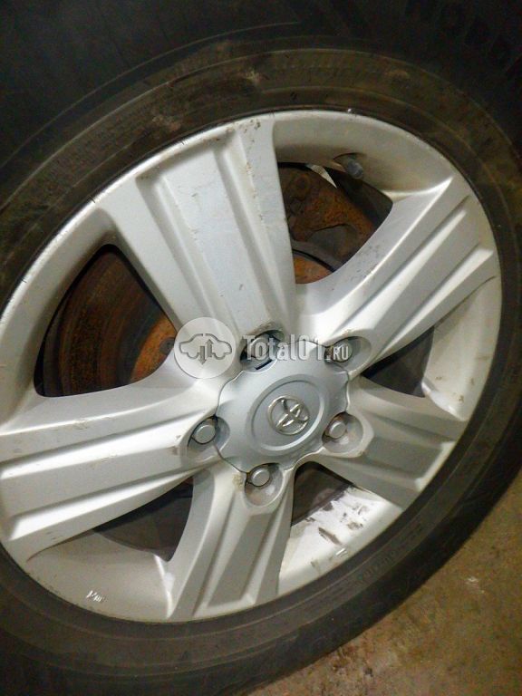 Фото Toyota Land Cruiser 156