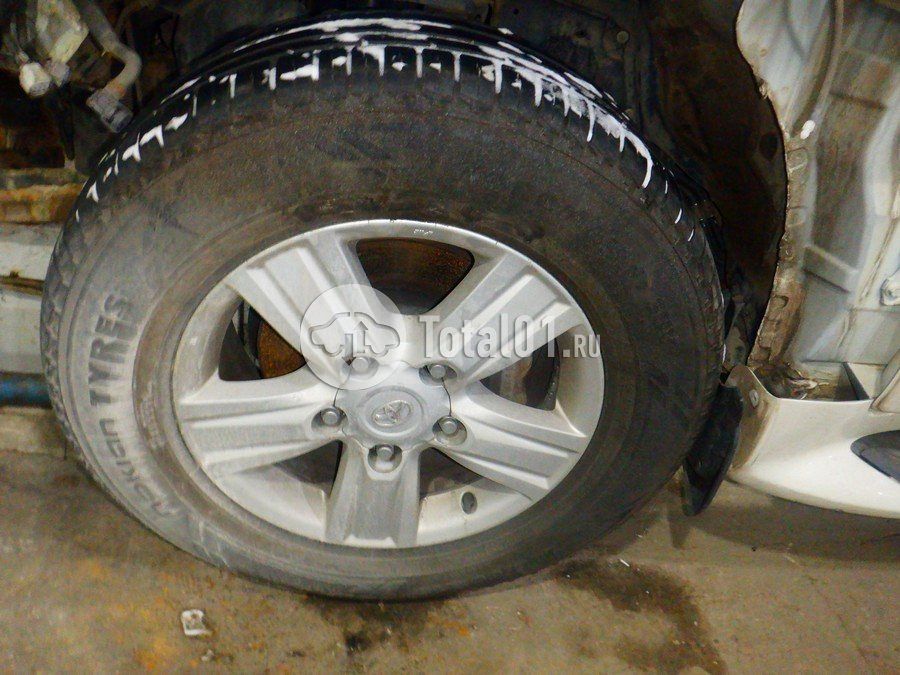 Фото Toyota Land Cruiser 178