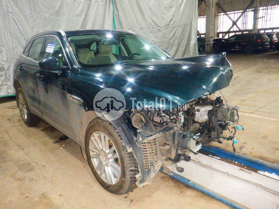 Фото Jaguar F-Pace 6