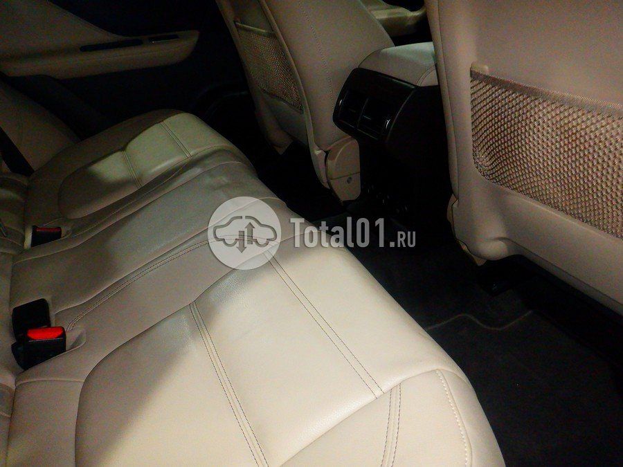 Фото Jaguar F-Pace 58