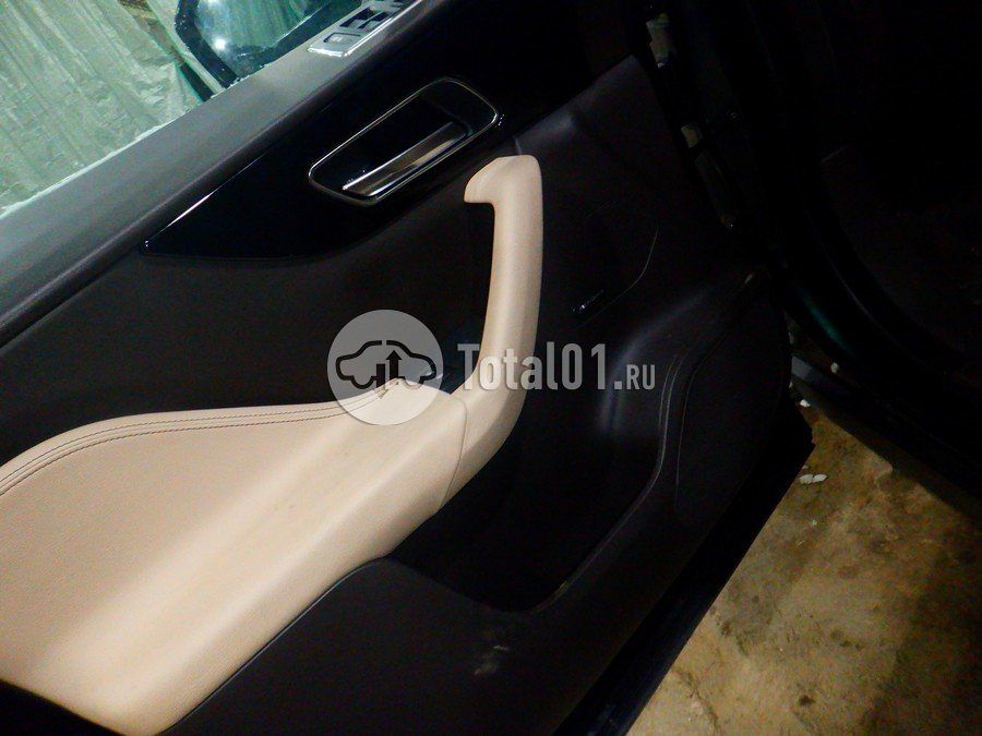 Фото Jaguar F-Pace 78