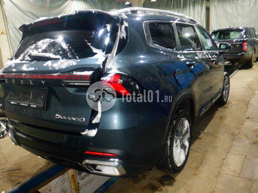 Фото Geely Okavango 14
