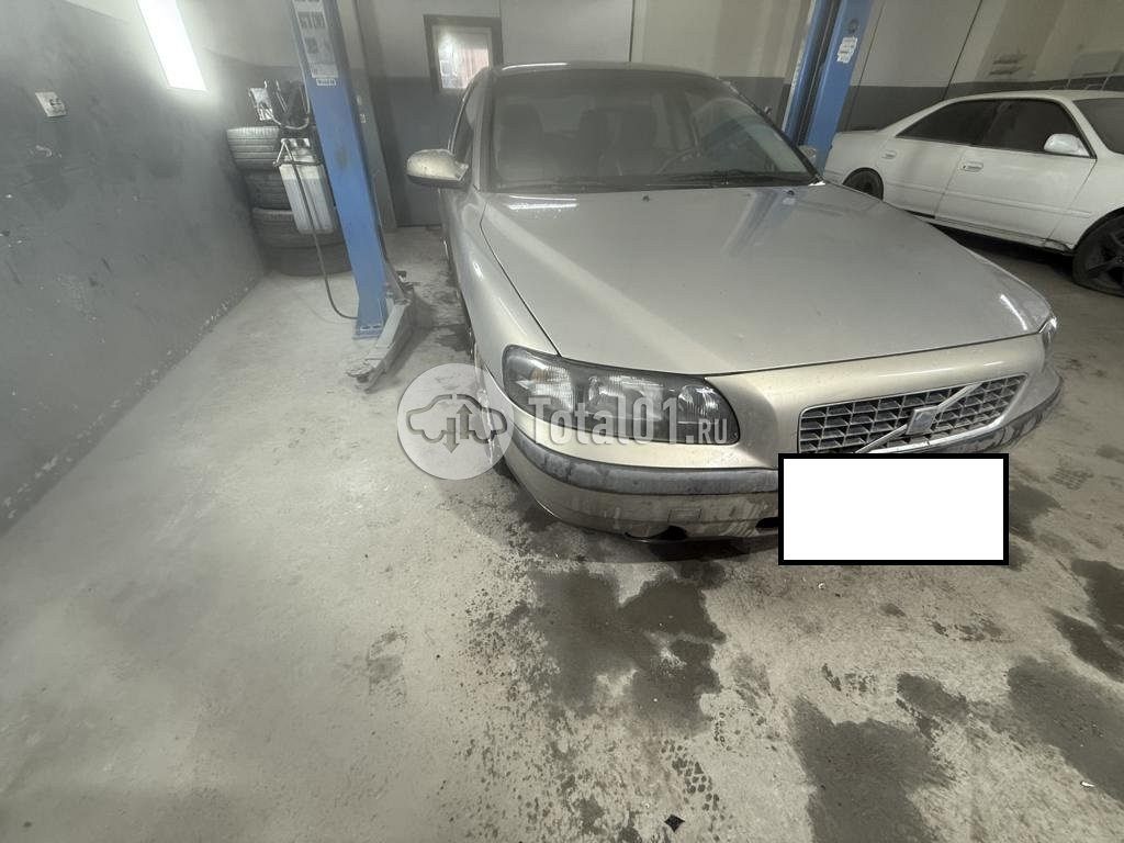 Фото Volvo S60 4