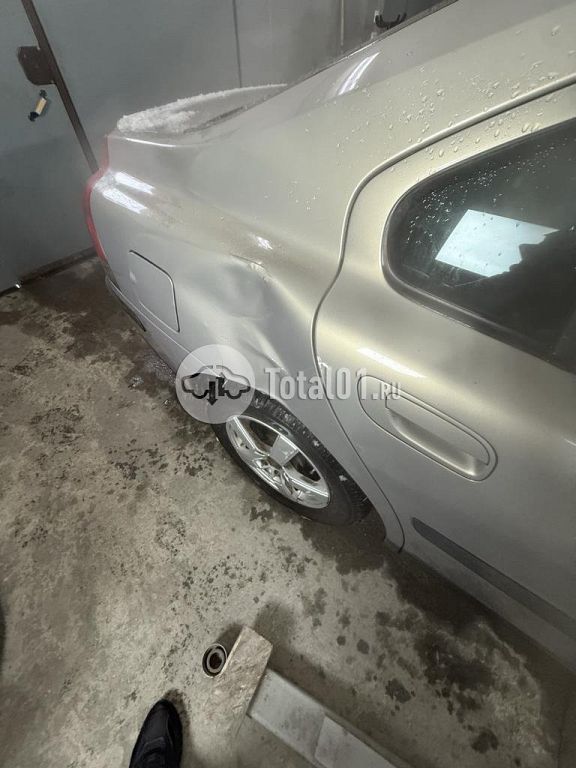 Фото Volvo S60 12