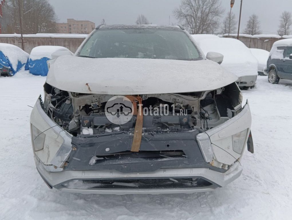 Фото Mitsubishi Eclipse Cross 10