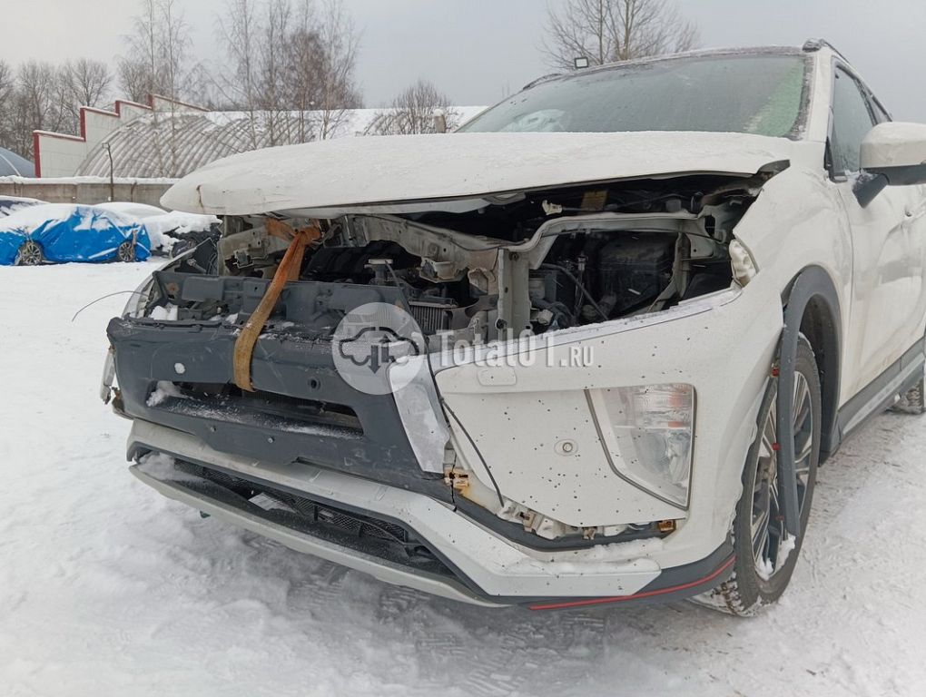 Фото Mitsubishi Eclipse Cross 12