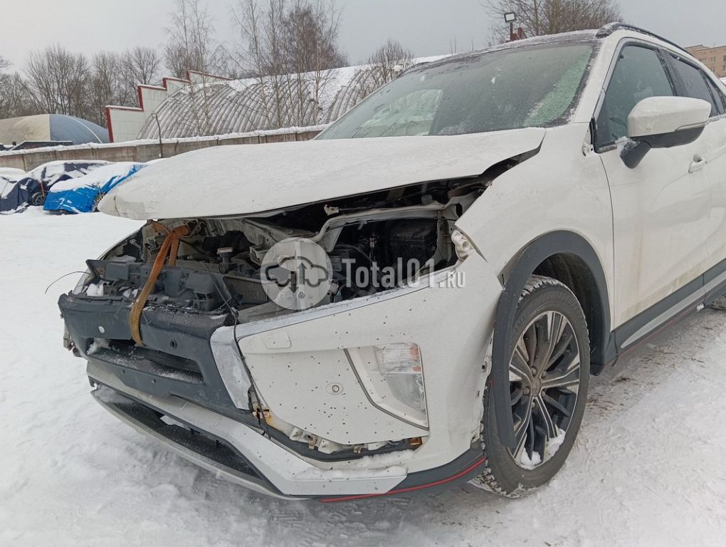 Фото Mitsubishi Eclipse Cross 22