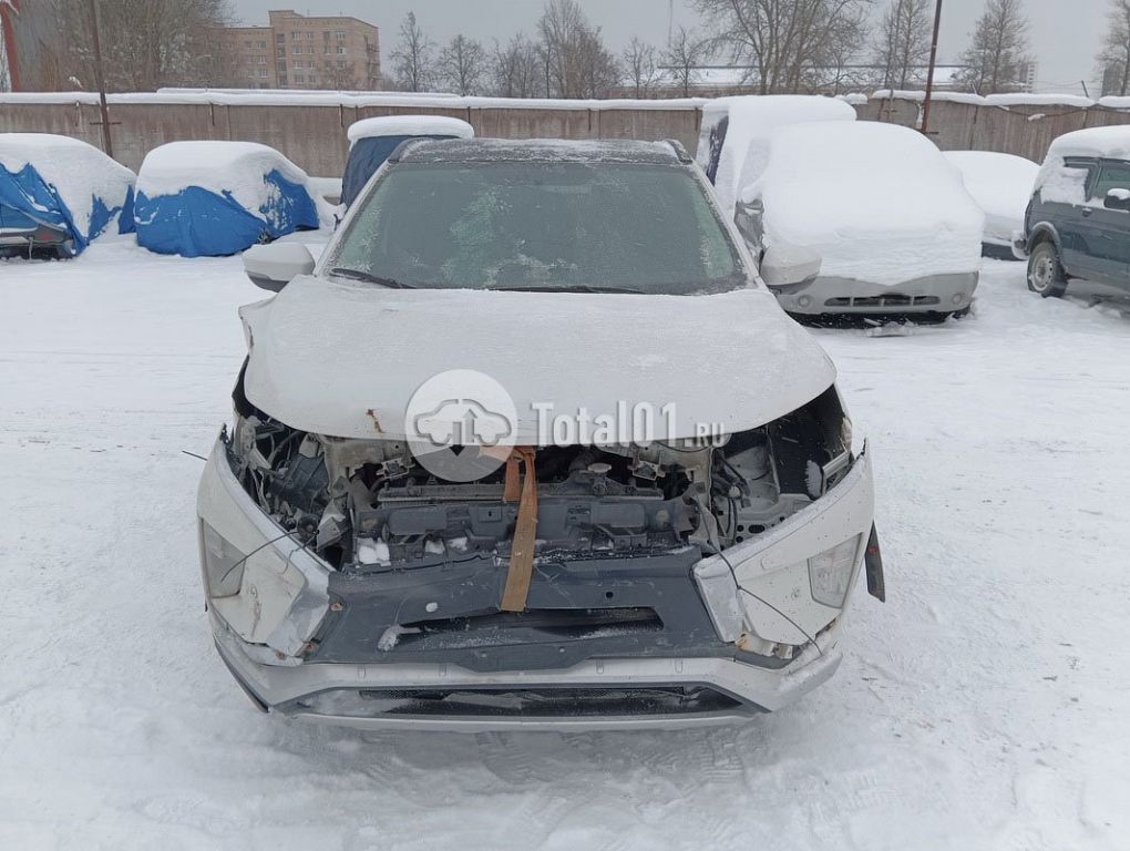 Фото Mitsubishi Eclipse Cross 26