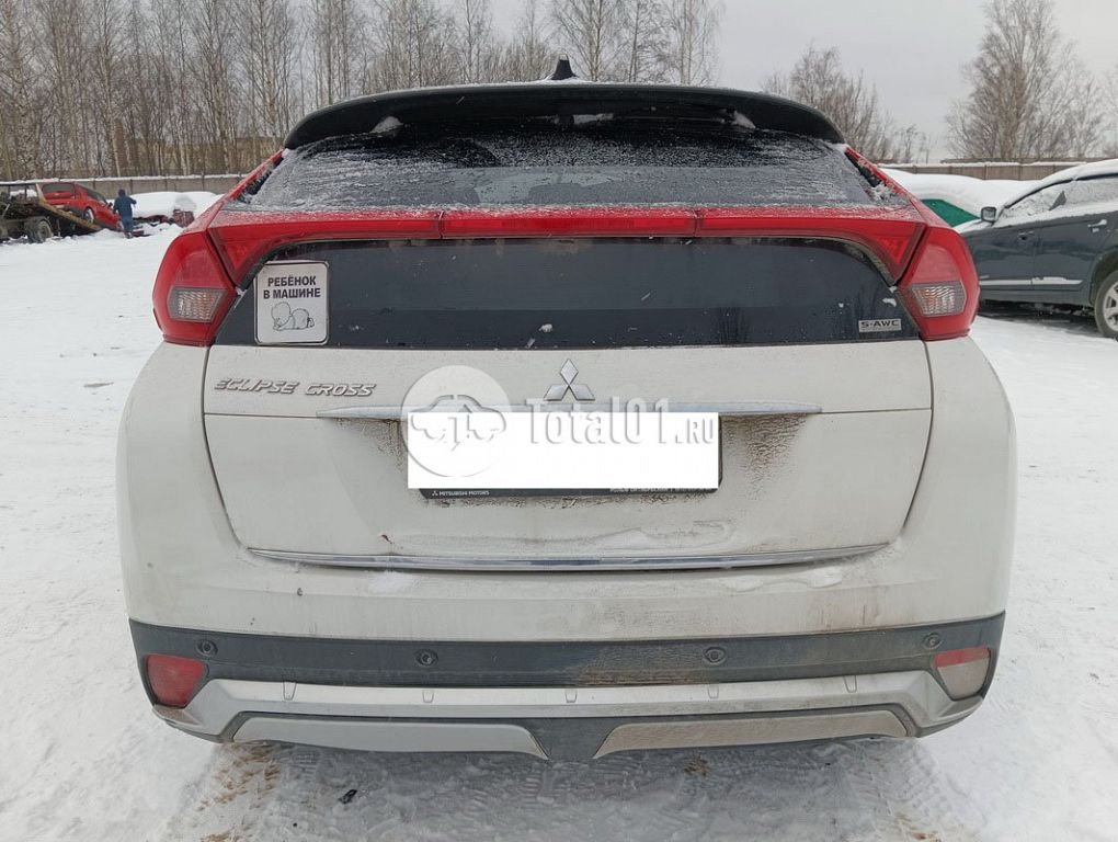 Фото Mitsubishi Eclipse Cross 38