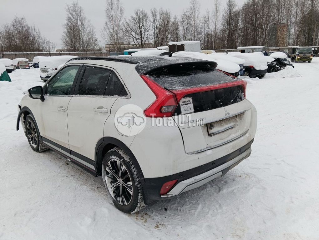 Фото Mitsubishi Eclipse Cross 92