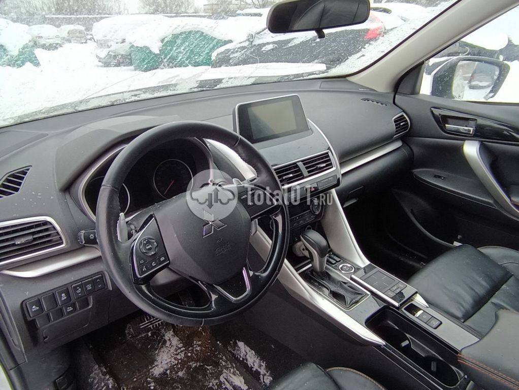 Фото Mitsubishi Eclipse Cross 94