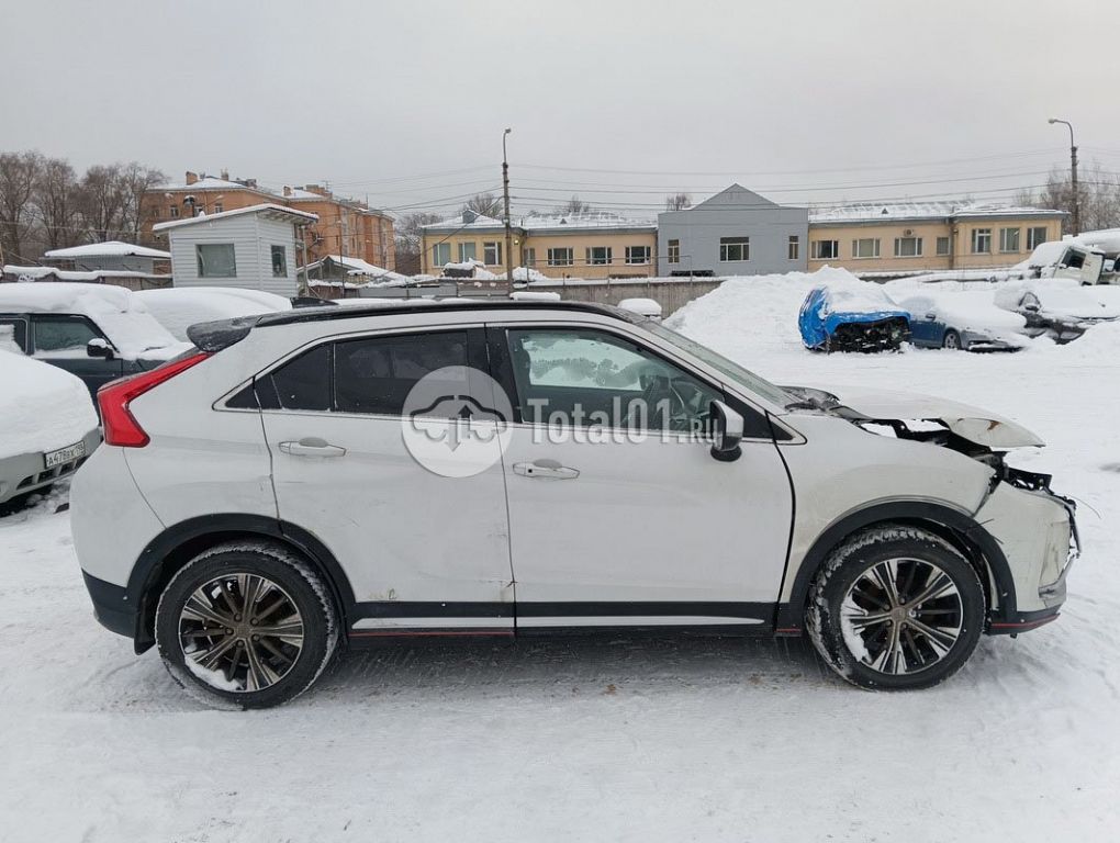 Фото Mitsubishi Eclipse Cross 158