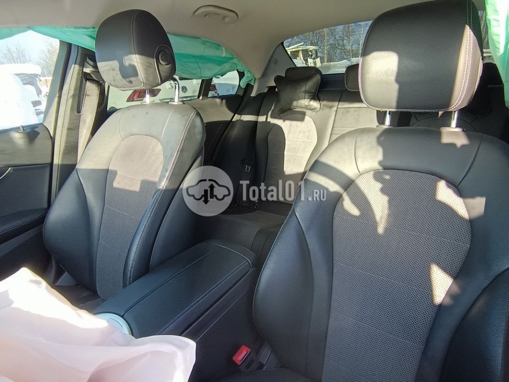 Фото Mercedes-Benz C-класс 70
