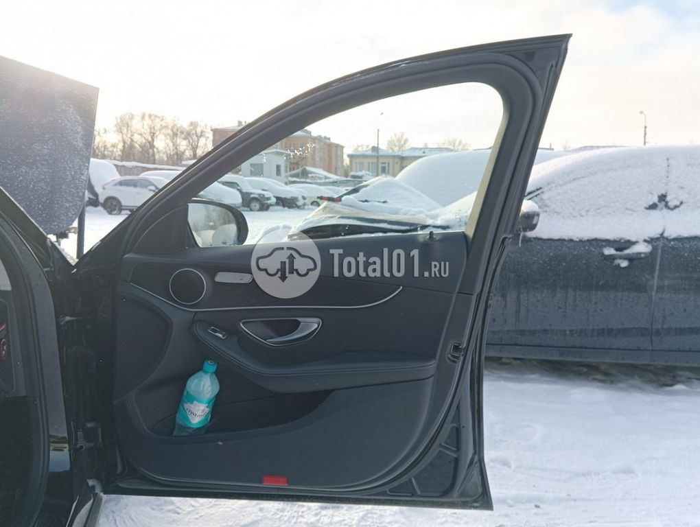 Фото Mercedes-Benz C-класс 116