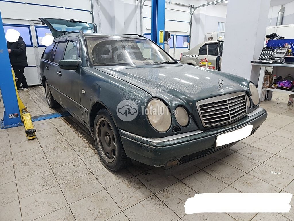 Фото Mercedes-Benz E-класс 2