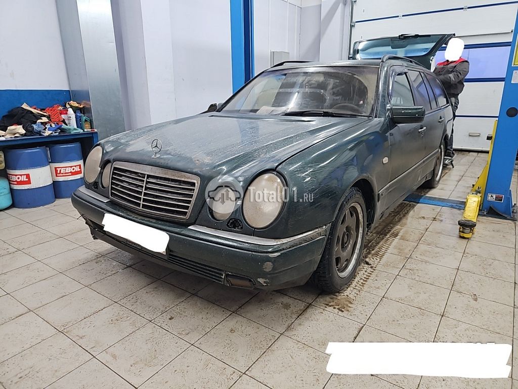 Фото Mercedes-Benz E-класс 4