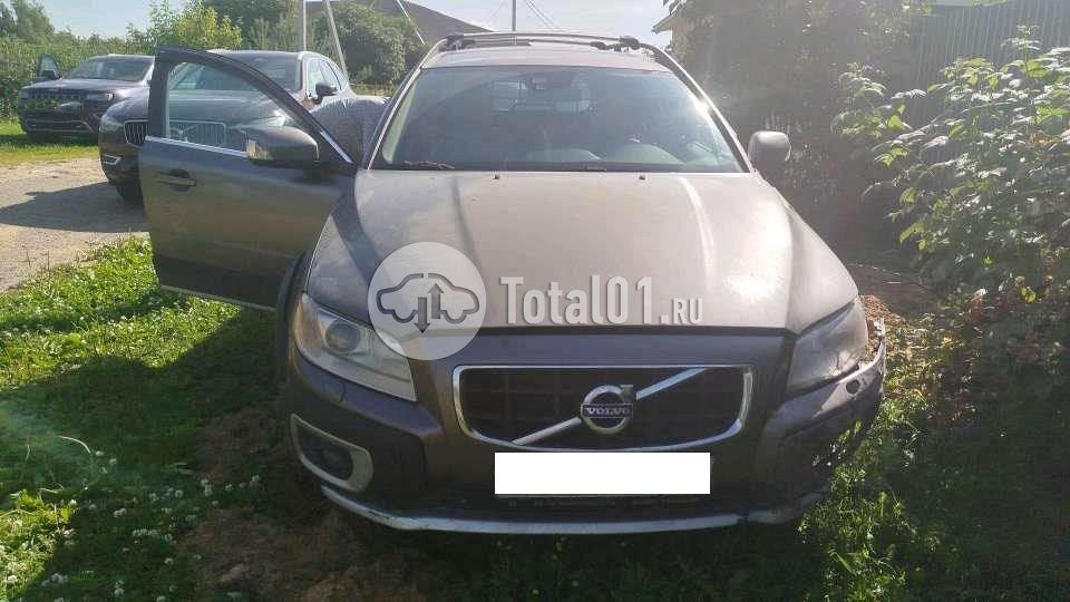 Фото Volvo XC70 22