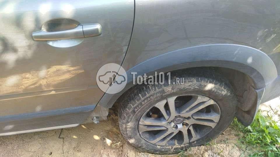 Фото Volvo XC70 90