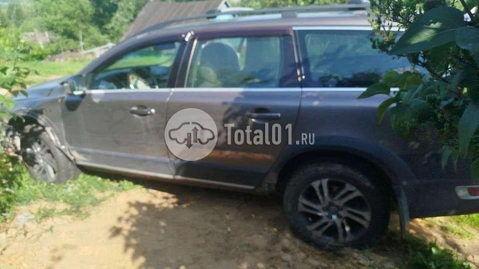 Фото Volvo XC70 146