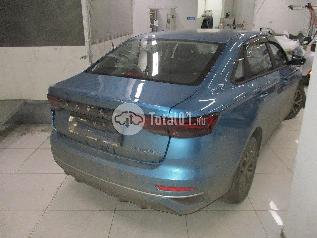 Фото Geely Emgrand 4
