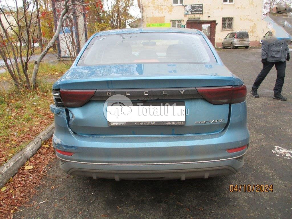 Фото Geely Emgrand 310