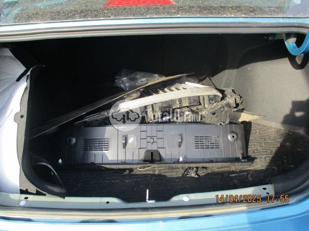 Фото Geely Emgrand 588