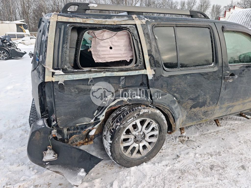 Фото Nissan Pathfinder 84