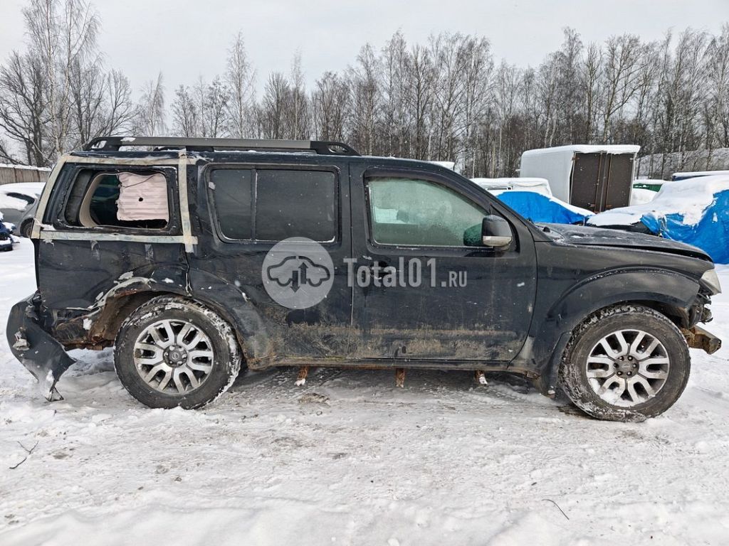 Фото Nissan Pathfinder 86