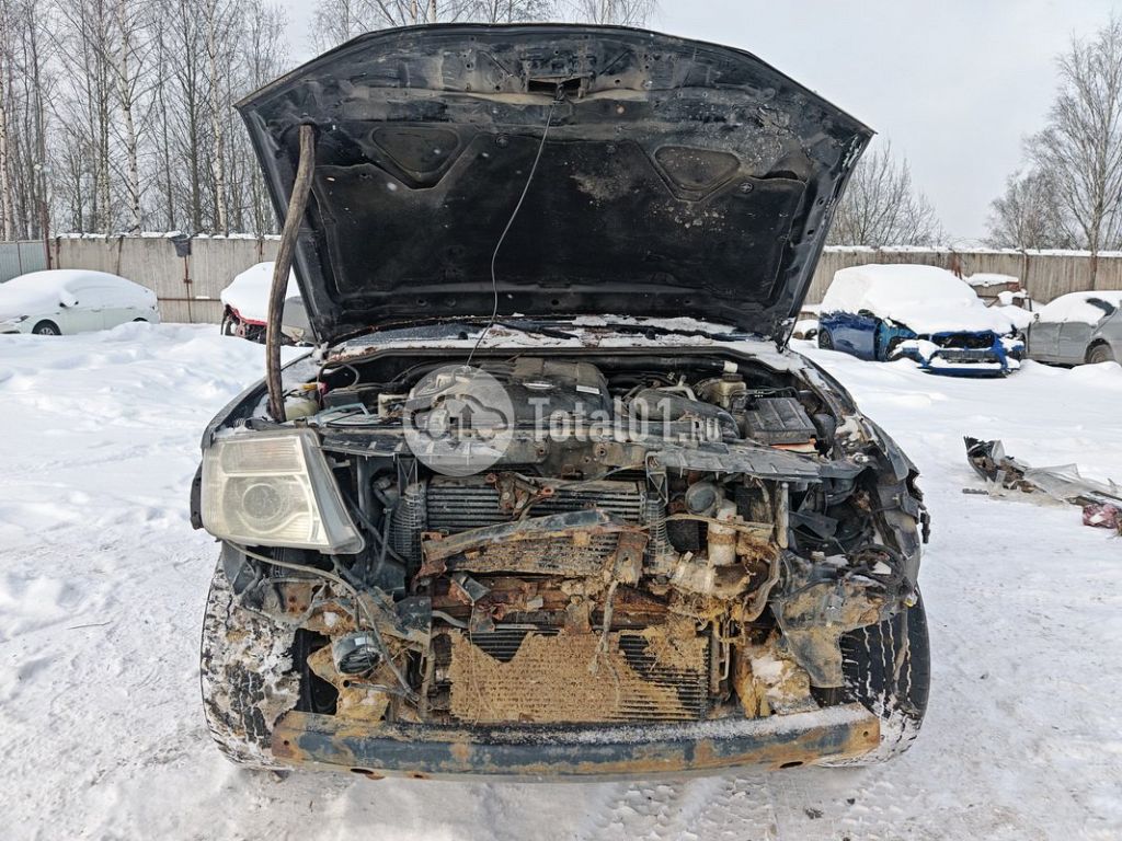 Фото Nissan Pathfinder 142